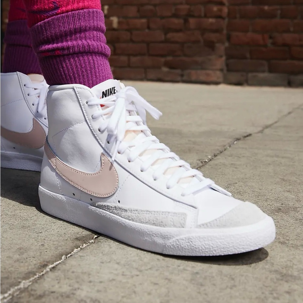 Women’s NIKE Blazer Mid ‘77 Nee